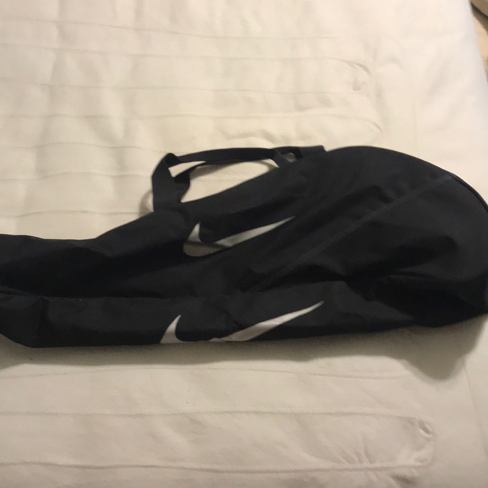 NWOT Nike batbag